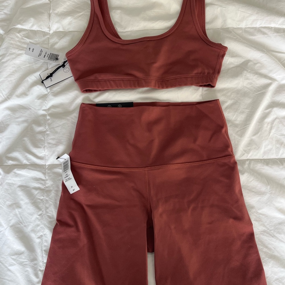 TNA Rust Athletic workout set